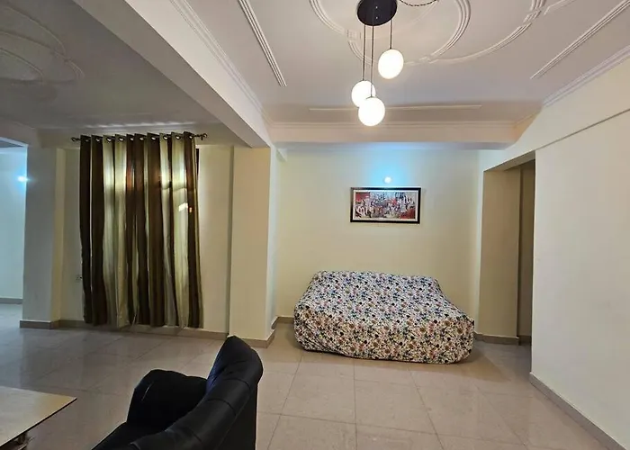 2 Bhk In Krishna Nagar Lucknow Lko202R