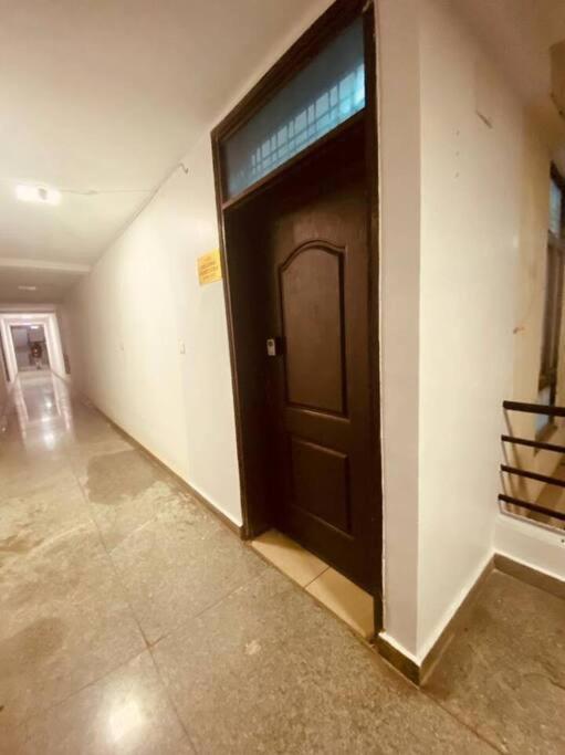 Apartment 2 Bhk In Krishna Nagar Lko202r