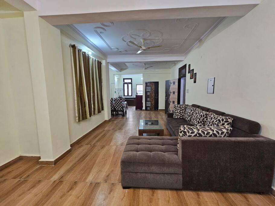 2 Bhk In Krishna Nagar Lko202r Apartment Lucknow