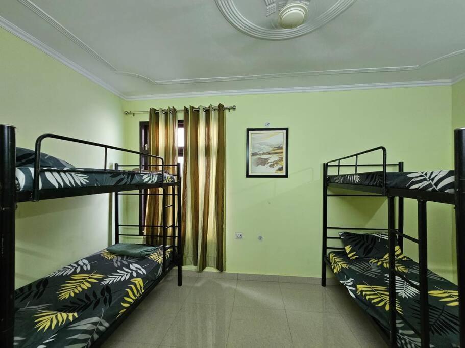 Apartment 2 Bhk In Krishna Nagar Lko202r *