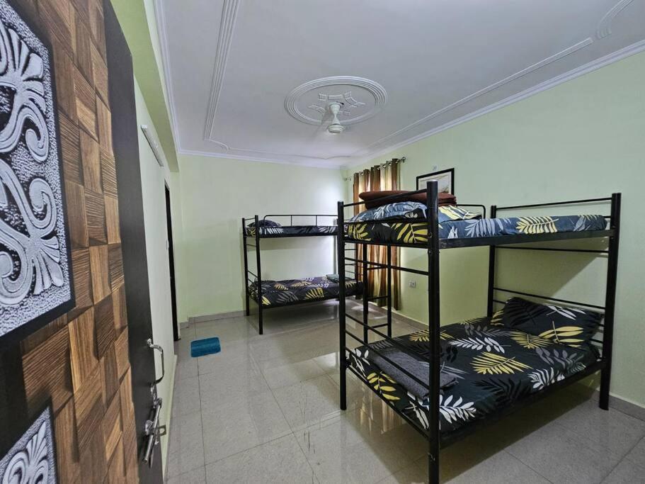 2 Bhk In Krishna Nagar Lko202r * Lucknow